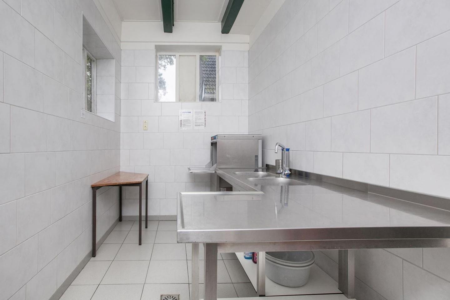 Groepsaccommodatie Fries en Fruitig Nijhuizum Buitenkant foto
